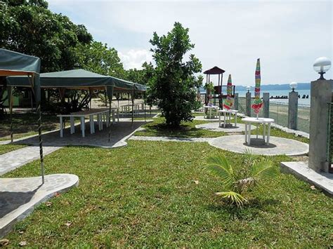 Hotels near Casiguran .